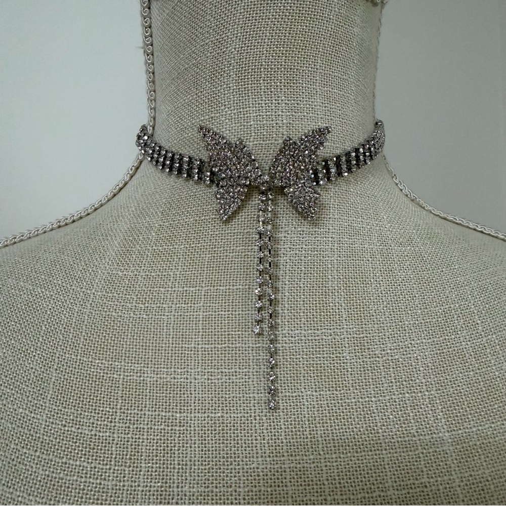 Butterfly Silver Toned Rhinestones Choker - Picture 1 of 9